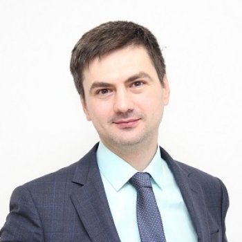 Cредний курс покупки/продажи наличного доллара в банках Москвы на 16:00 мск составил 73,05/74,43 руб. От IFX